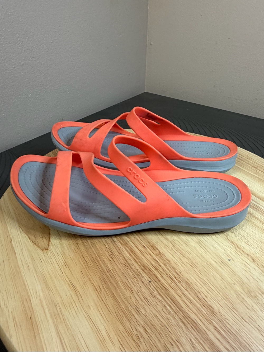 Crocs women’s  Swift water Sandals - Picture 5 of 11